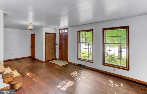 822 Broadway, Hanover PA  17331-2015 exterior