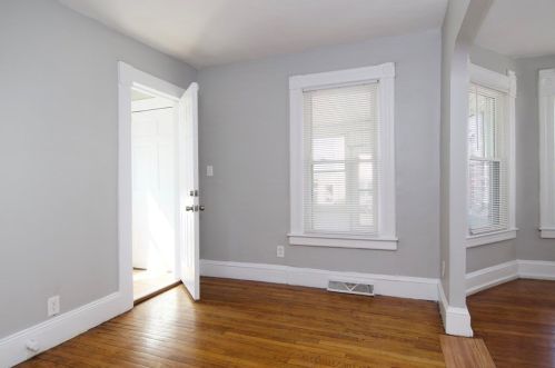 29 Marble St, Springfield MA 01105-2209 exterior