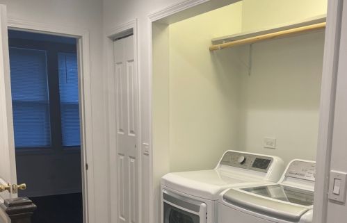 4123 Potomac Ave, Chicago IL 60651-1852 exterior