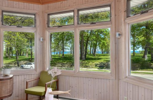 2951 Superior St, Milwaukee WI 53207-3074 exterior