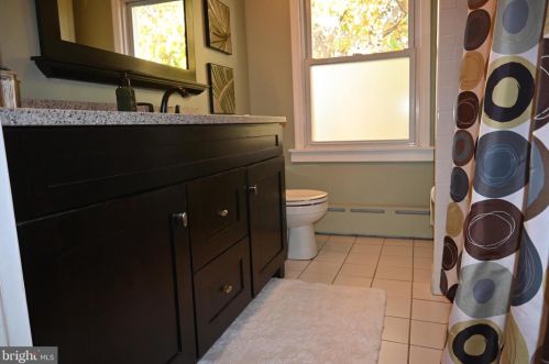 23 Knowles Ave, Manor PA 19036-2104 exterior