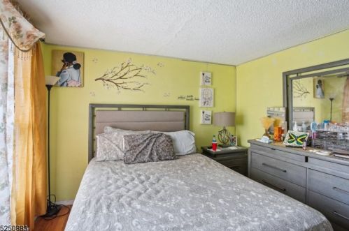 54 Bruen Ave, Irvington NJ  07111-3513 exterior