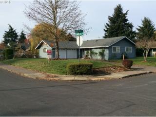 4004 Hampshire Ln, Eugene, OR 97404-1027