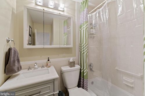 449 N St, Washington DC  20024-3701 exterior