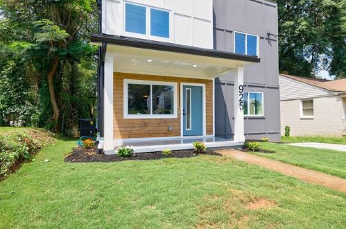 925 Garibaldi St, Atlanta GA  30310-3133 exterior