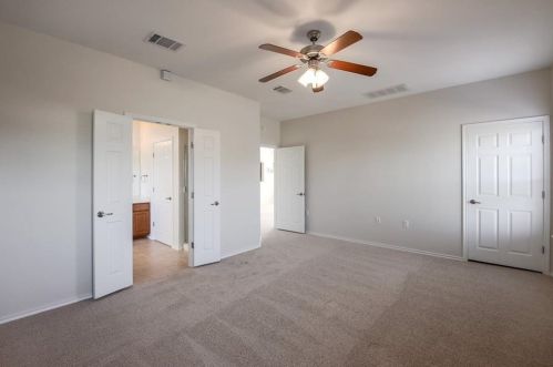 11000 Boundless Vly Dr, Austin TX 78754 exterior