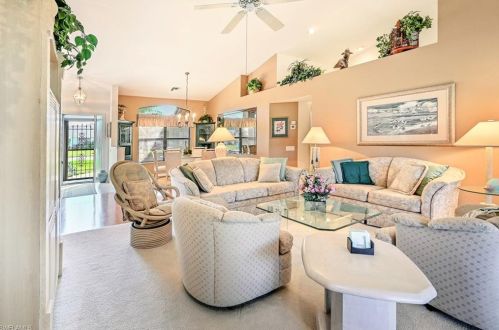 153 Estelle Dr, Naples FL 34112-7059 exterior