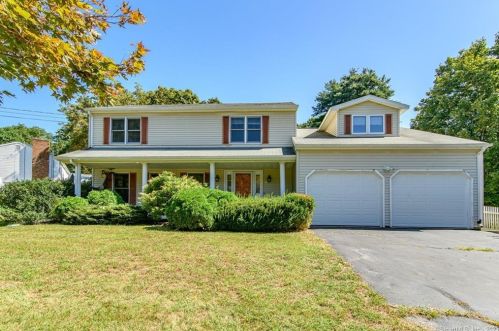 89 Laurel Dr, Killingly CT 06241-2218 exterior