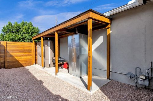 2545 15 St, Phoenix AZ 85040-1303 exterior