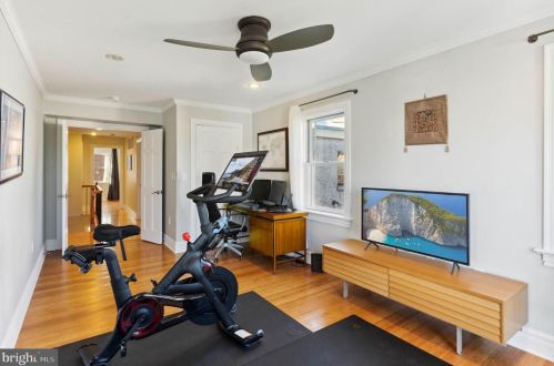 769 24 St, Philadelphia PA 19130-2539 exterior