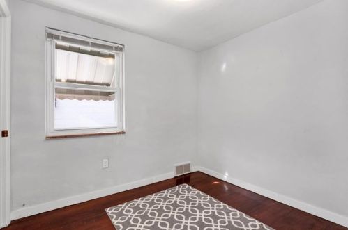 288 Noble Ave, Pittsburgh PA 15205-2884 exterior