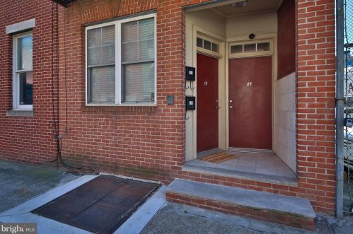816 Carpenter St, Philadelphia, PA 19147-3910