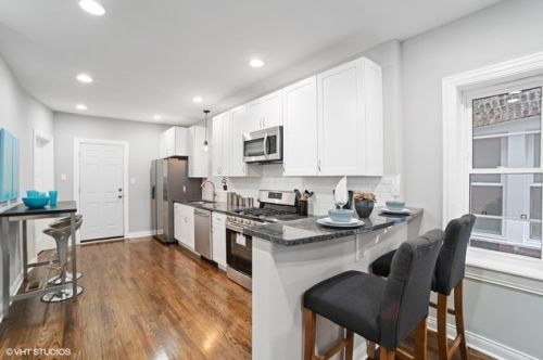 602 90 Pl, Chicago IL 60619-7906 exterior