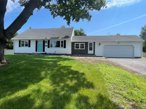 21 Field Rd, Enfield, CT 06082-2540