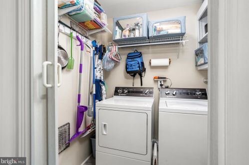 10 Blue Rdg Dr, Trenton NJ 08638-1214 exterior