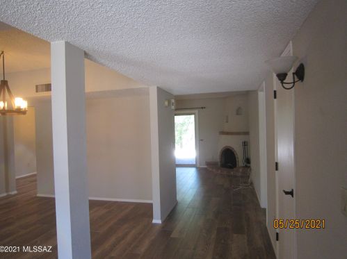 7601 La Cienega Dr, Tucson AZ  85715-3528 exterior