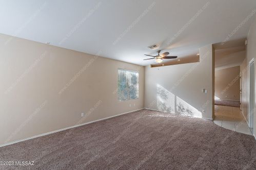 11233 Flat Granite Dr, Tucson AZ  85737-4610 exterior