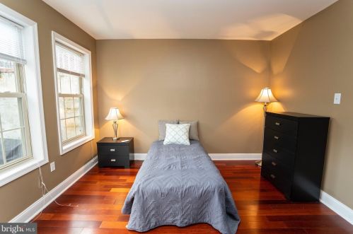 875 Lawrence St, Philadelphia PA 19120-4126 exterior