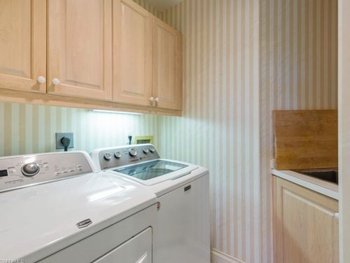 191 Colonade Cir, Naples FL 34103-8722 exterior