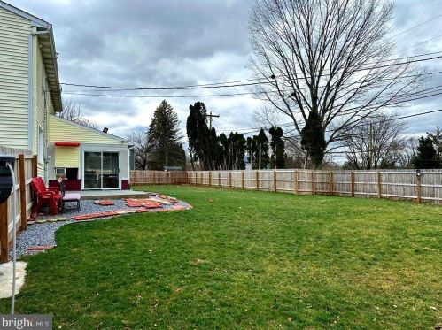 104 Armstrong Ln, Lancaster PA  17603-5972 exterior