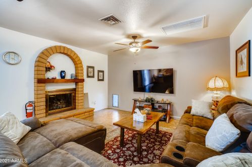 13633 21st Ave, Phoenix AZ 85027-3419 exterior