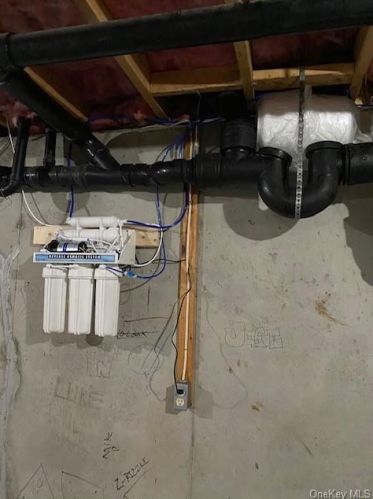 63 Godwin Rd, Middletown NY 10941-3338 exterior