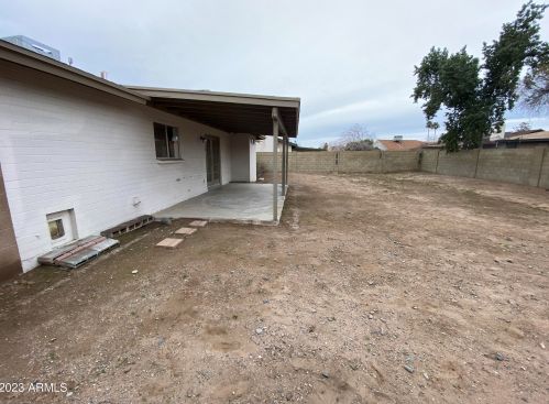 124 Bluefield Ave, Phoenix AZ 85032-1542 exterior