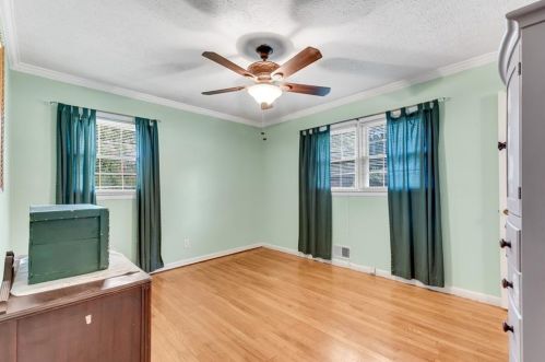 5910 Charles Ln, Austell GA 30106-3127 exterior