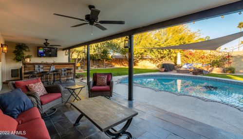 11605 37 Pl, Phoenix AZ 85050-2699 exterior