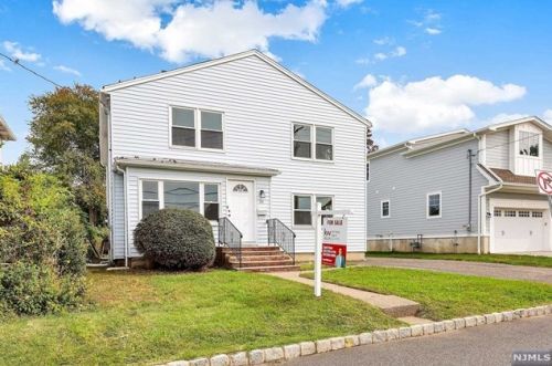 25 Allen St, Cresskill NJ  07626-1535 exterior