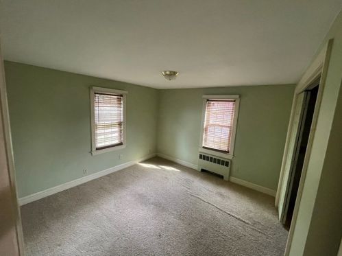 201 Turnpike St, North Andover MA  01845-5005 exterior