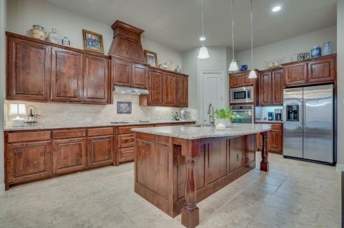 12937 Spg Hl Dr, Frisco TX 75035-1672 exterior