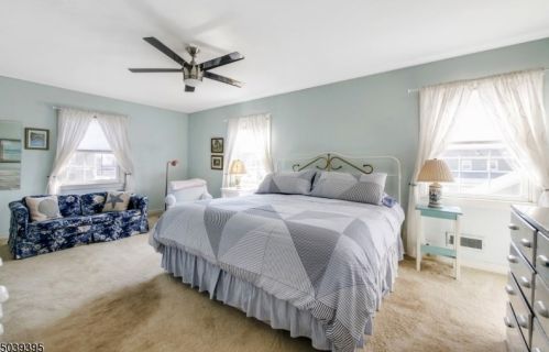 17 Essex Rd, Maplewood NJ 07040-2338 exterior