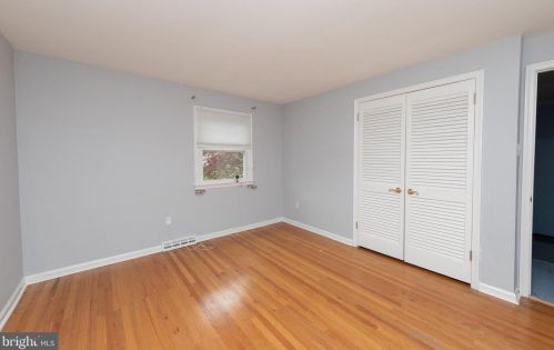 2076 Packard Ave, Huntingdon Valley PA 19006-6418 exterior