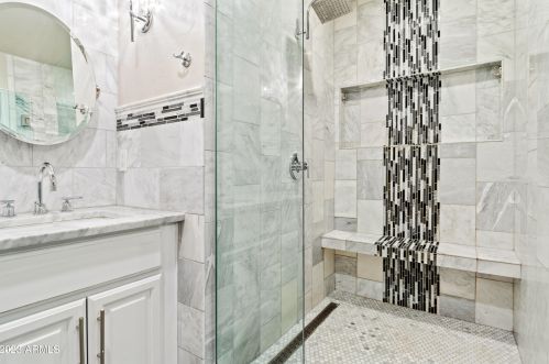 7035 15th St, Phoenix AZ  85020-5414 exterior