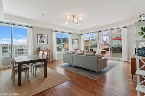 920 Madison St, Chicago, IL 60607-2633