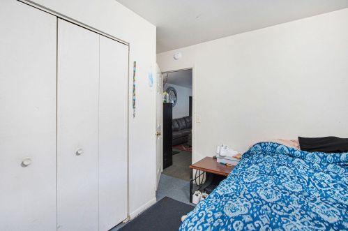 1304 Douglas Ave, Kalamazoo MI 49007-2227 exterior