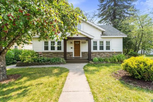 4412 Cambridge St, Duluth, MN 55804-2106