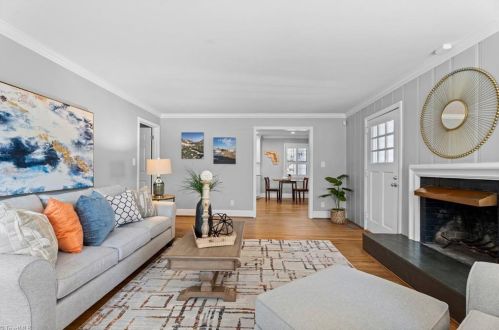 1518 Liberty Dr, Greensboro NC  27408-4928 exterior