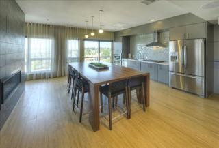 4715 42nd Ave, Seattle WA  98116-1629 exterior