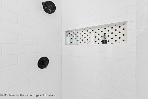 284 Pelican Rd, Middletown NJ 07748-3040 exterior