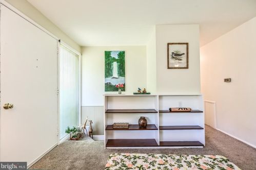 5615 Chase Ct, Alexandria VA 22312-6318 exterior