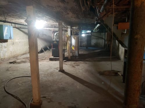 7718 Laflin St, Chicago IL 60827-5710 exterior