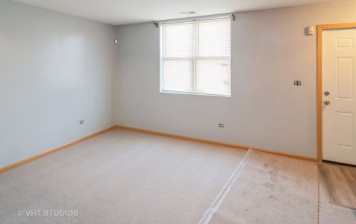 1615 Lawndale Ave, Chicago, IL 60647-4713