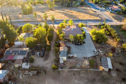 24660 Spg St, Perris CA 92570-8273 exterior