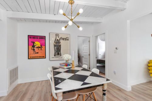 6 James St, Dover NH 03820-4558 exterior