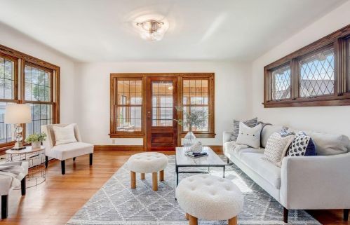 5347 Berkeley Blvd, Milwaukee WI 53217-5138 exterior