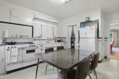 2920 Mckibbon Rd, Saint Louis MO 63134-3214 exterior