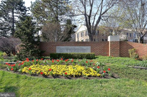 6592 Bermuda Green Ct, Alexandria, VA 22312-3104