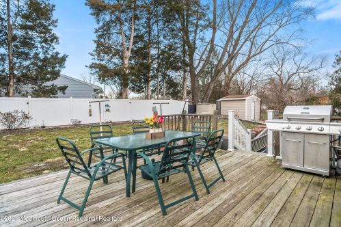 22 Connecticut Concourse, Jackson Twp NJ 08527-1425 exterior